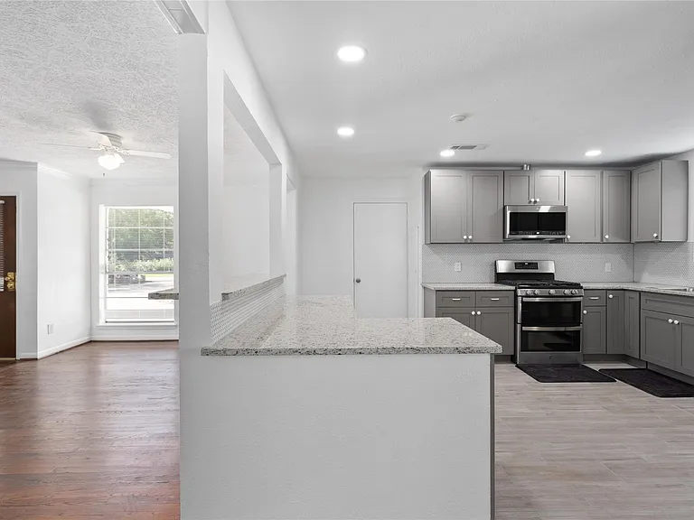 500 Shirleen Dr — Photo 9