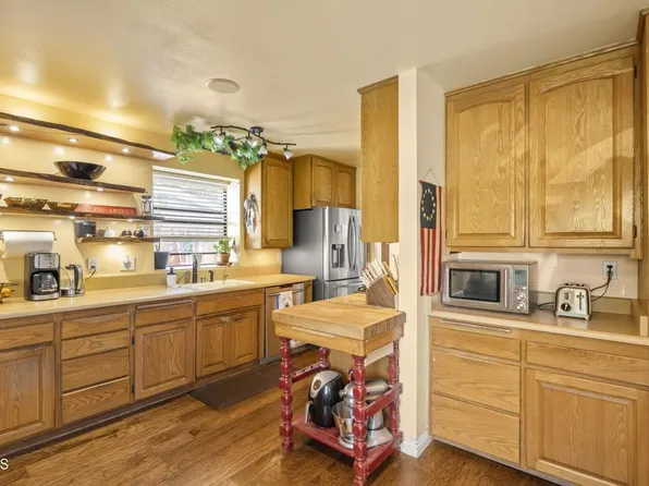 151 Armstrong Ave, Ventura, CA 93003