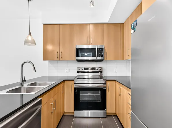 22290 North Ave #210, Maple Ridge, BC V2X