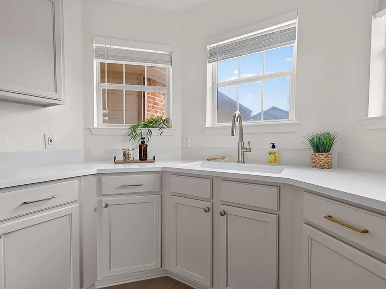 16517 Trevin Cv — Photo 12
