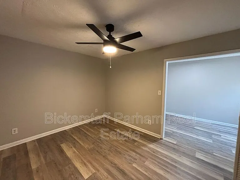 1263 Cedar Ave #2 — Photo 4