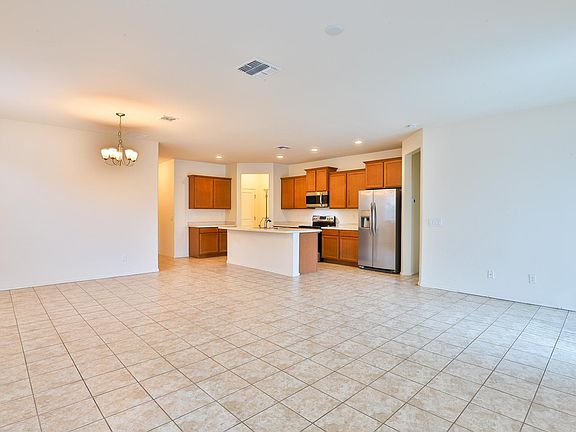 4th image of 17641 W Via De Luna Dr