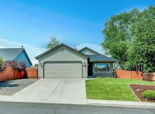 2391 NE Moonlight Dr, Bend, OR 97701