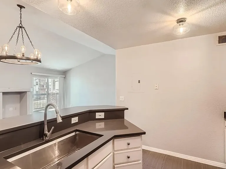 4145 E 119th Pl — Photo 3