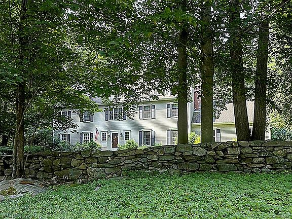 2nd image of 421 Bartlett Dr