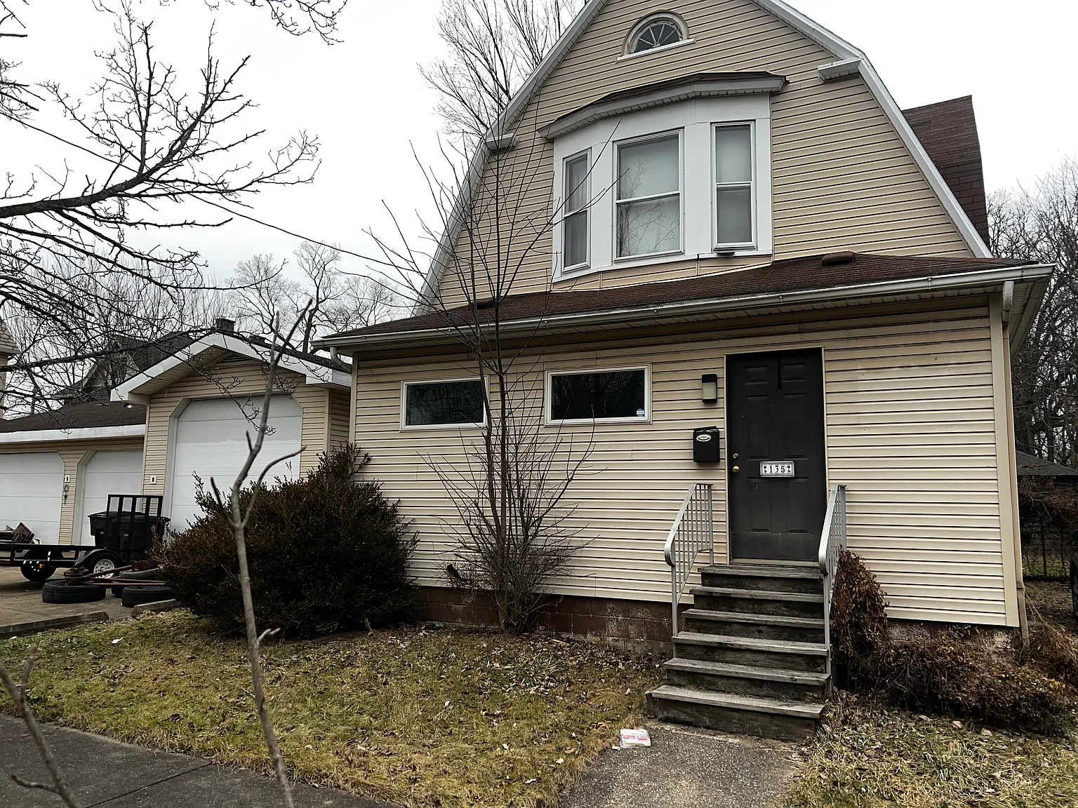 135 Belmont Ave NE photo 1