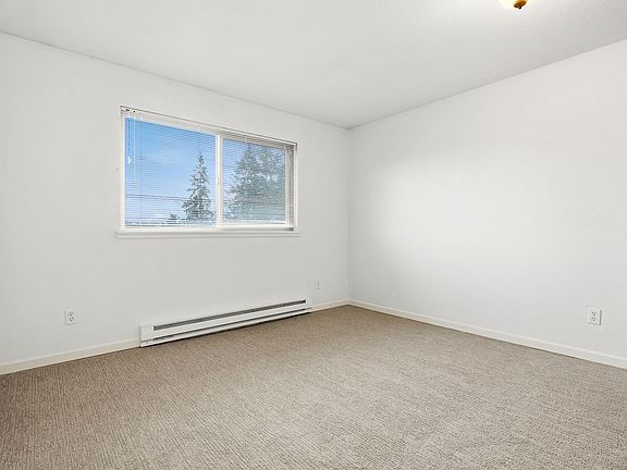 5th image of 12003 15th Ave NE #301