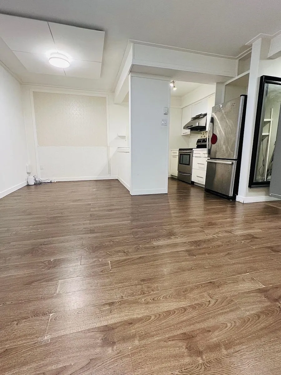 Building Photo - 8120 Colonial Dr #105