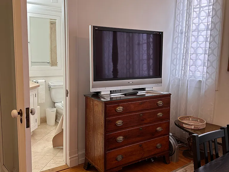 1854 Vallejo St #4 — Photo 6