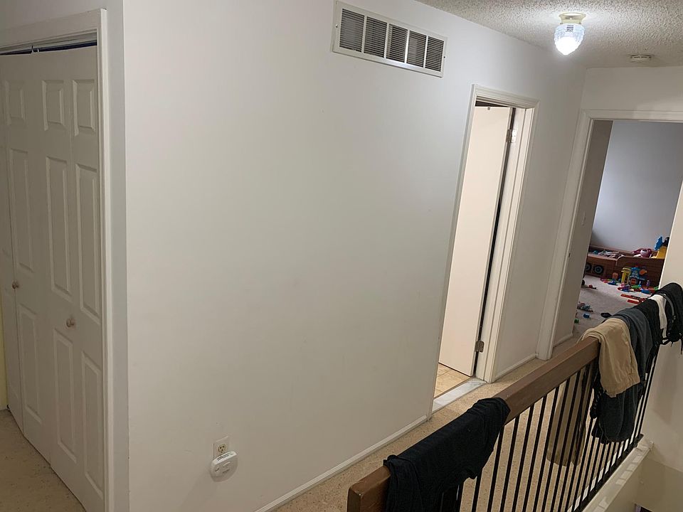 1st image of 1708 Arthur St