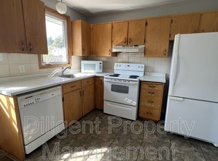 2148 Springwood Rd UNIT 2, Peterborough, ON K9K1M9