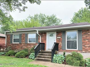 4110 Carbine Ln, Louisville, KY 40229