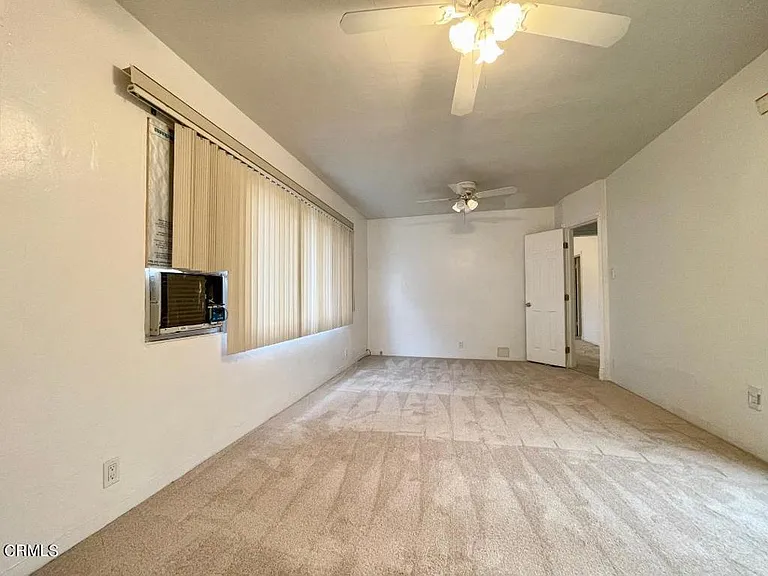 240 N Surfside Dr — Photo 26