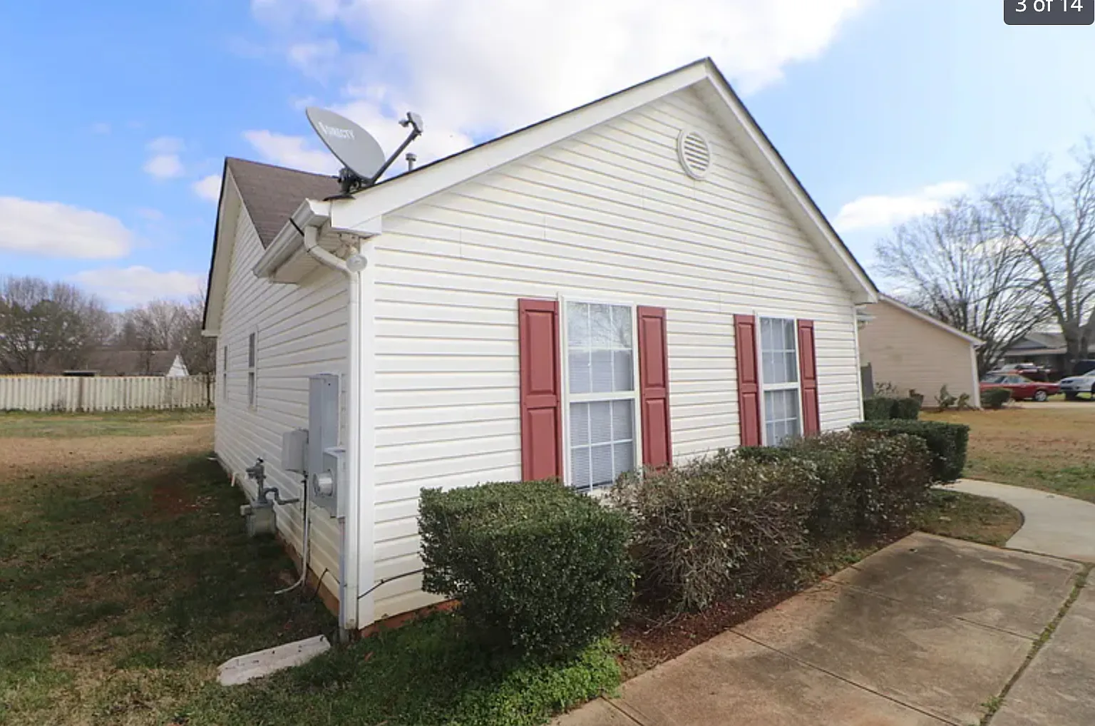 3 bed, 1300 sqft, $1,500 — Photo 2