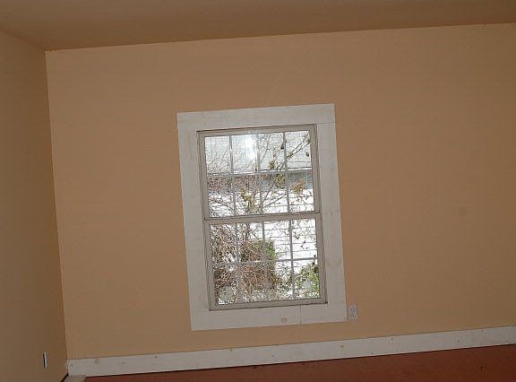 2nd image of 359 Ross St