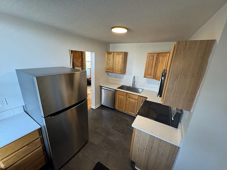 808 Des Moines St #810-1 — Photo 9