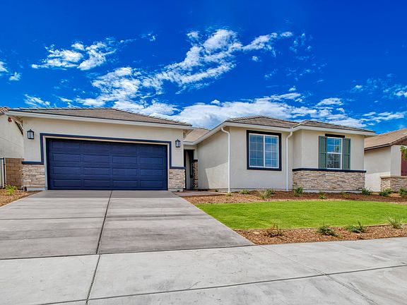 The gorgeous Jasmine plan has incredible curb appeal.