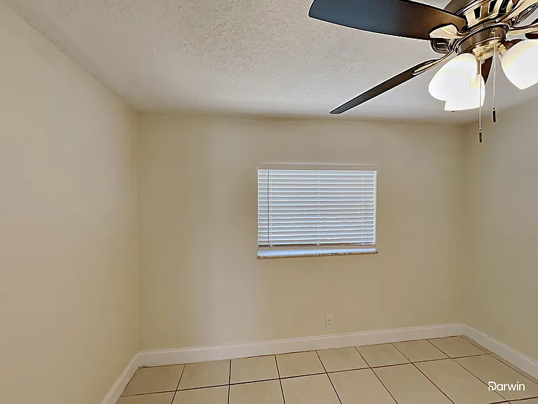1230 SW 6th Ave — Photo 18