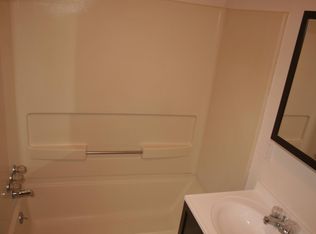 9 E Holly Ave APT 1, Oaklyn, NJ 08107