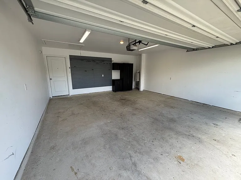 10310 Waverunner — Photo 26
