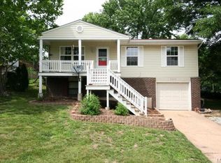 5329 Gloucester Rd, High Ridge, MO 63049