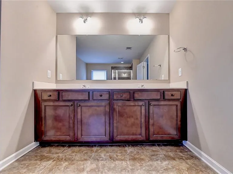 4228 Woods Creek Ln — Photo 66