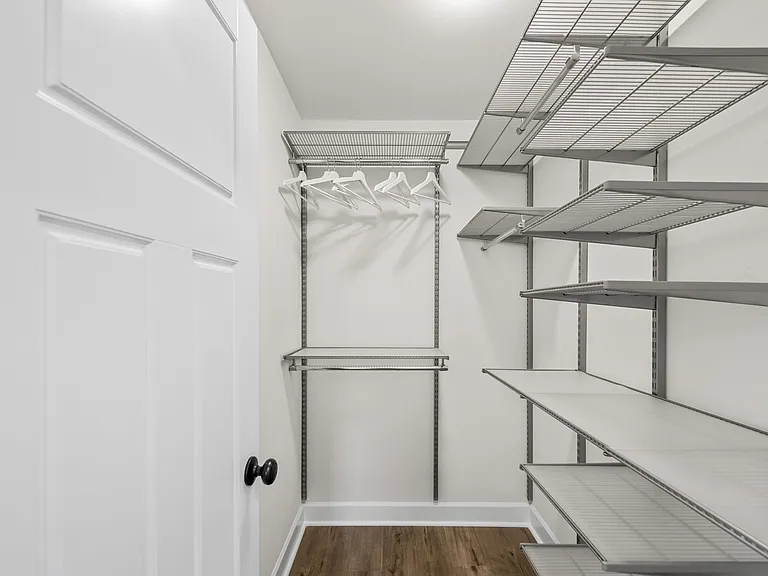 1382 Chelsea Walk NE — Photo 25