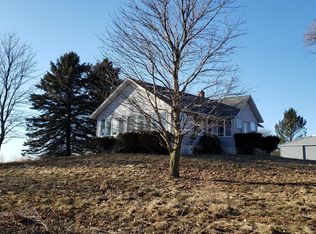 9030 E Arthur Rd, Hesperia, MI 49421