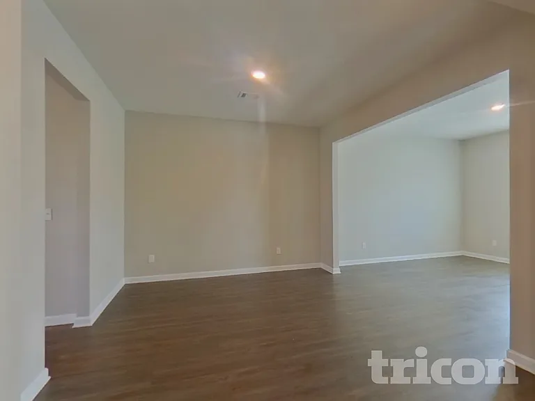1392 Deutz Dr — Photo 5