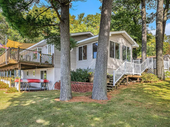 4001 Nash Rd, Twin Lake, MI 49457