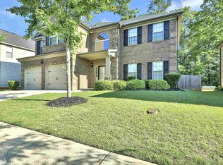 7729 Birdsview Dr, Fairburn, GA 30213