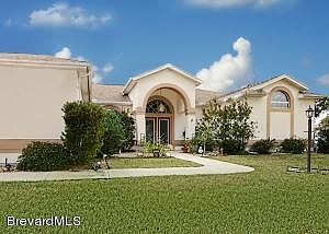 1st image of 1329 York Cir