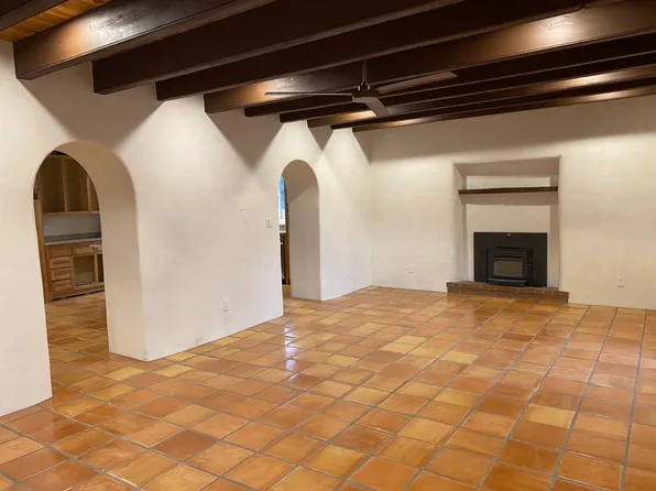 728 Paseo Del Pueblo Norte, Taos, NM 87571