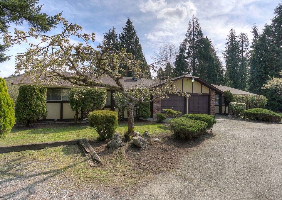 1st image of 2707-2709 110th Ave E