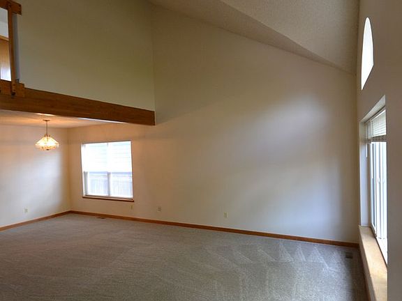 2nd image of 8873 Bellcove Cir