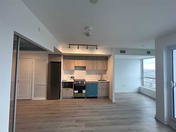 2nd image of 395 Bloor St E #4405