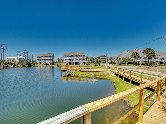 2nd image of 106 Lakeshore Dr