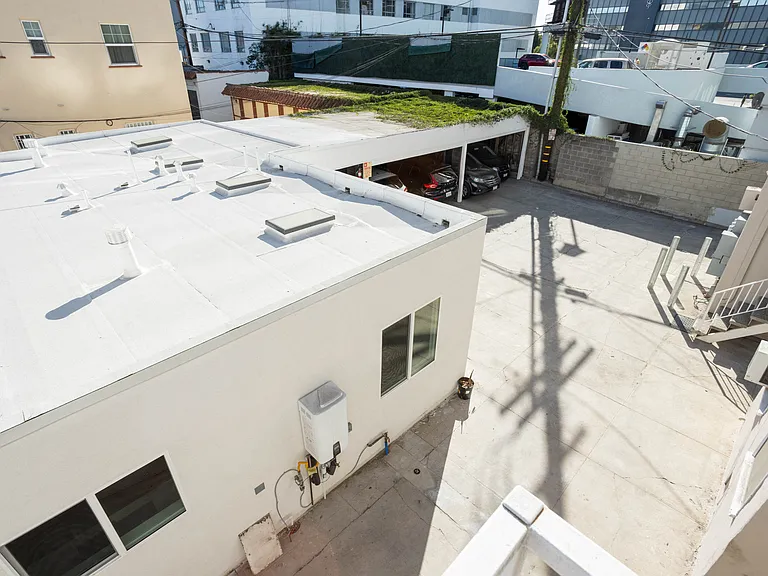 6376 Orange Ave — Photo 11
