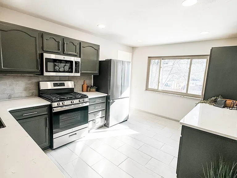 9236 Lavant Dr — Photo 16