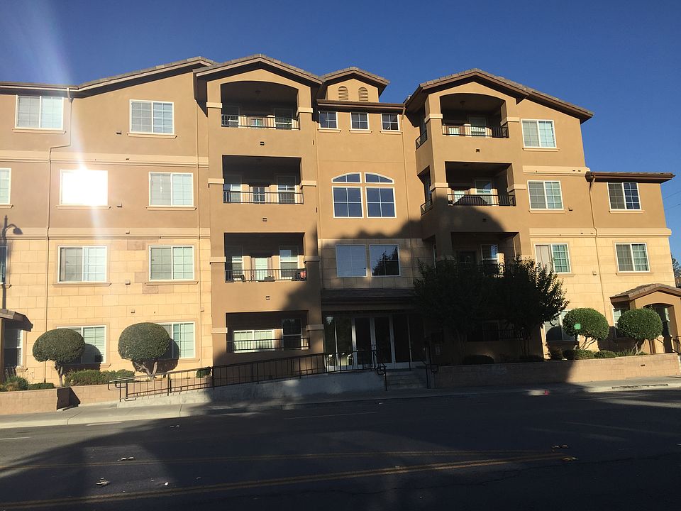 1st image of 88 N Jackson Ave Unit 316