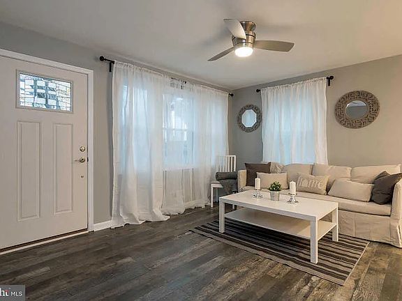 3rd image of 1712 Forrest Ave