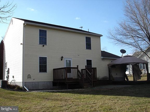 2nd image of 39 Glenwood Dr