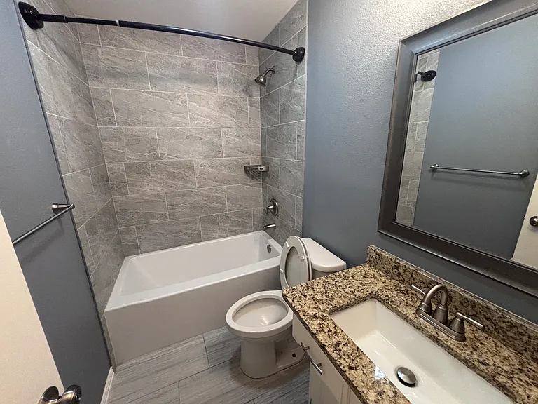 2533 Branch Creek Rd — Photo 4