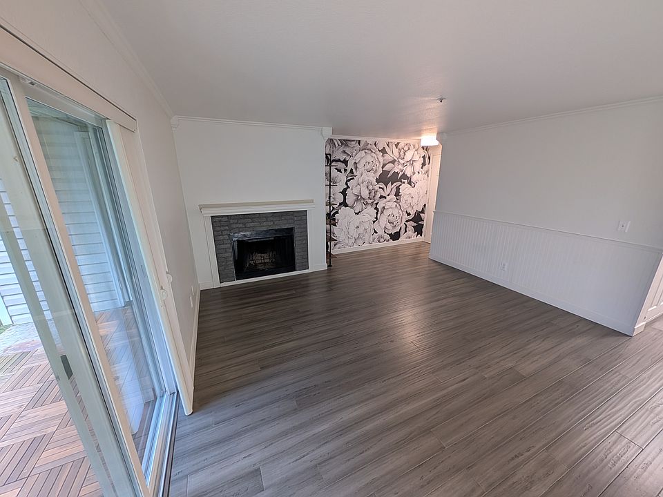 1st image of 19230 Forest Park Dr NE APT H126