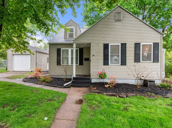 31 Lexington St, South Hadley, MA 01075