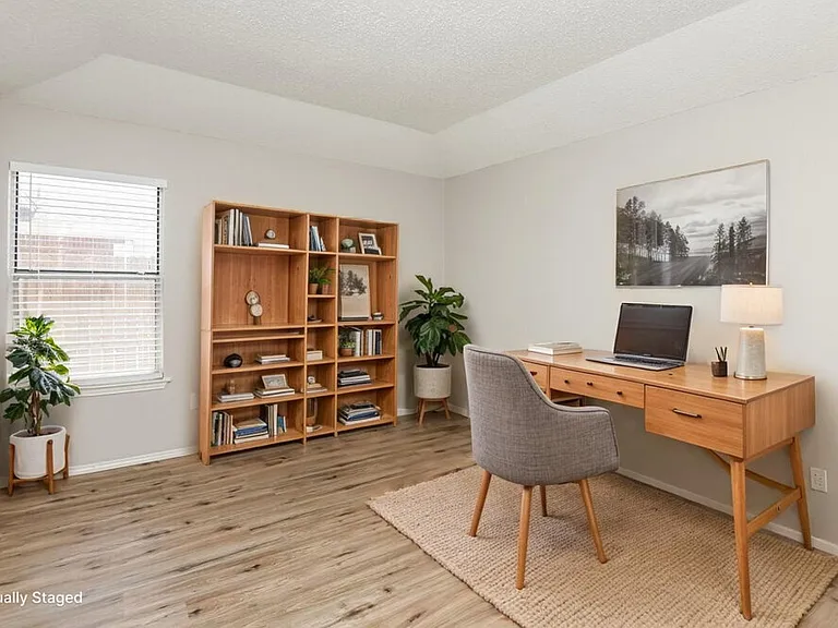 5016 Santa Fe Ct — Photo 17