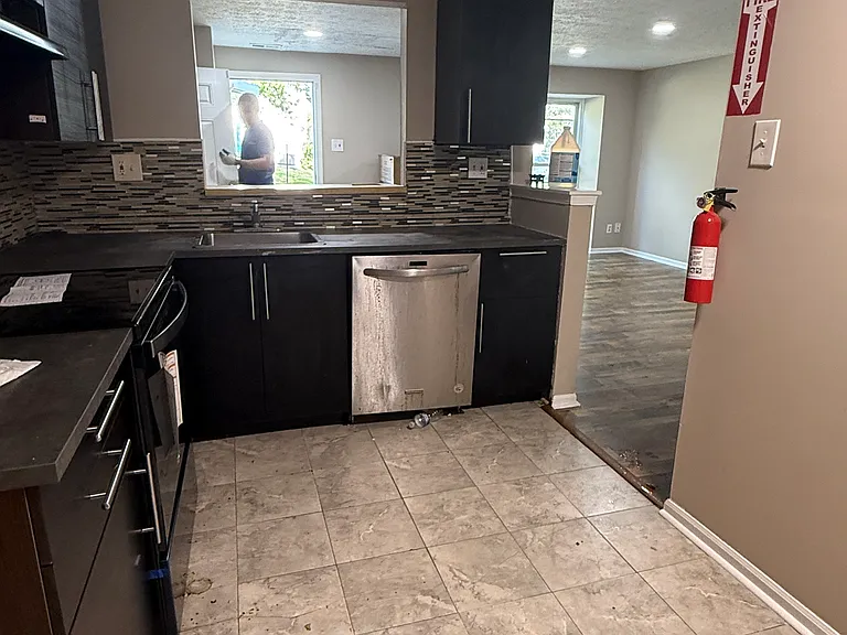 2405 Greenwood Dr — Photo 19