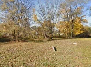 13757 Syracuse St, Hamtramck, MI 48212