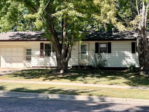 402 Burgess Rd, Yankton, SD 57078