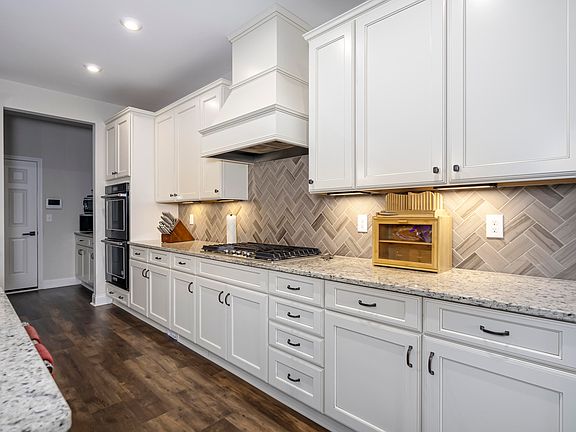 3rd image of 3906 Eagleledge Ct